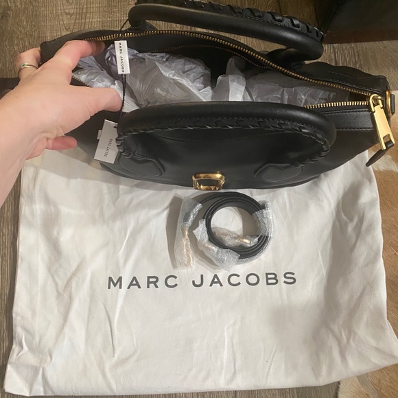 SOLDMarc Jacobs purse - Picture 7 of 7